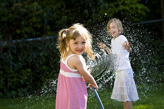 pedo kids pedo-kidsplaying-smiling - Gentle Caring Dentistry